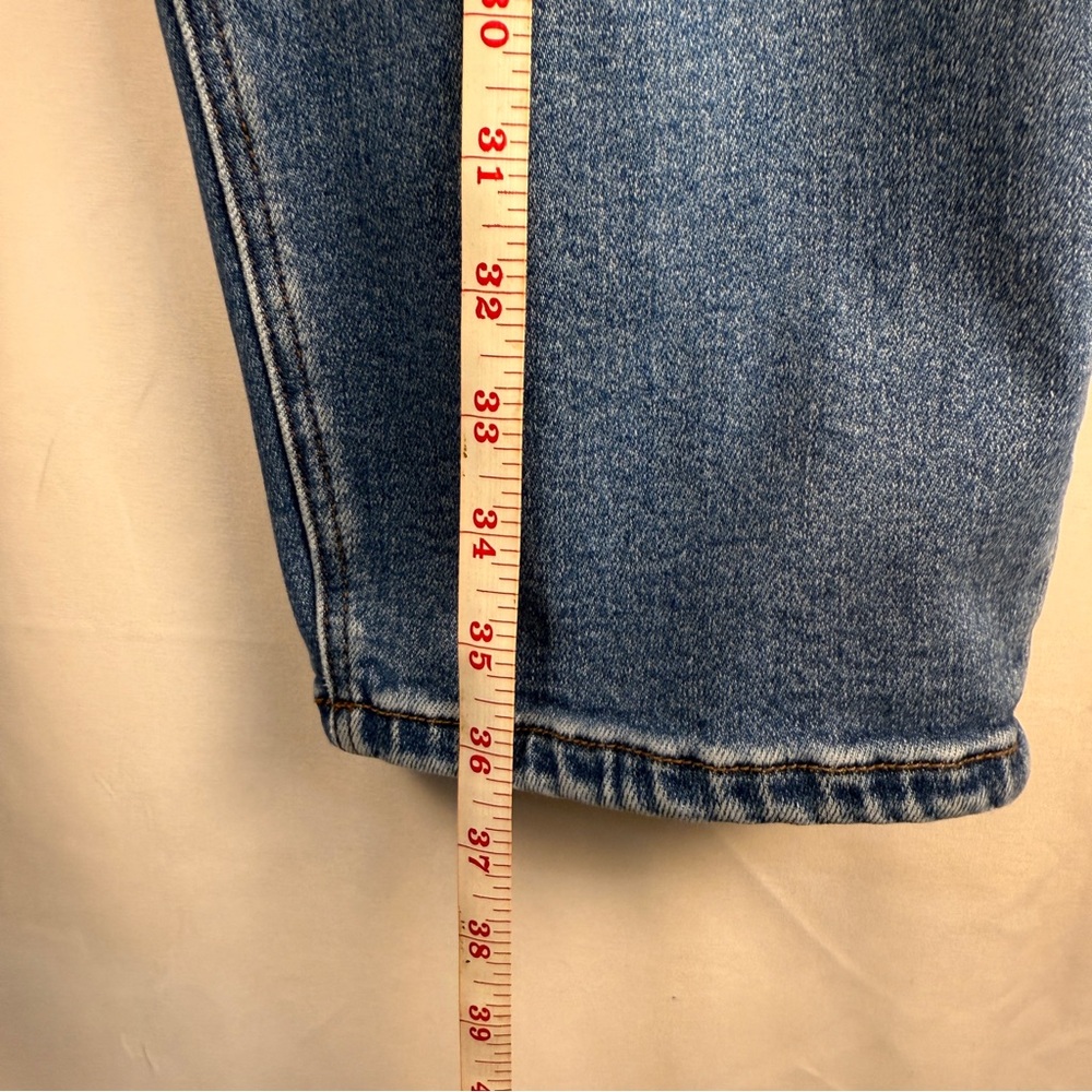 Kut from the Kloth NAOMI Fab Ab Crop Straight Leg Jeans, size 22, Denim - Picture 8 of 13